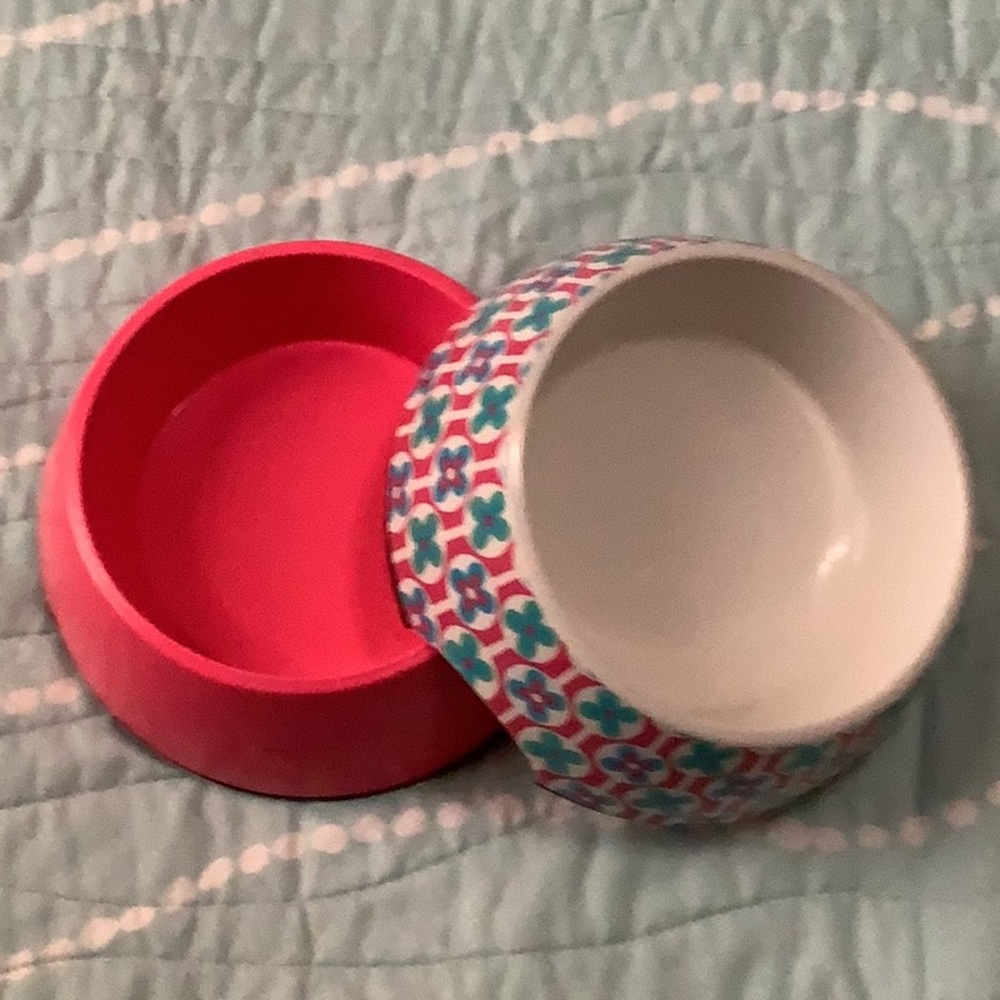 Small dogs bowls (2) $7